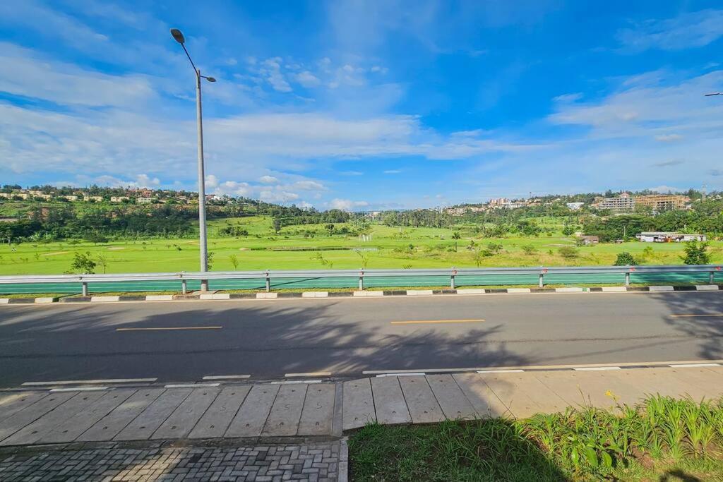 Complete 4-Bedroom House Facing Kigali Golf Course Kültér fotó